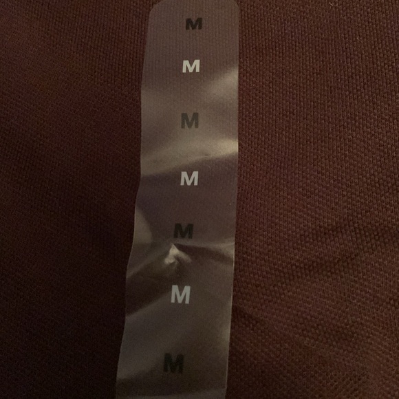 Gap polo shirt, size medium,. NWT - Picture 4 of 5